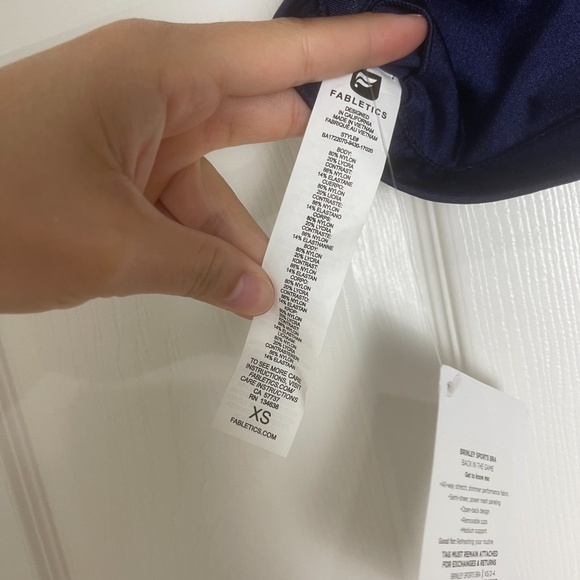 NEW Fabletics Purple Brinley Back In The Game Sports Bra Women Size XS - Picture 5 of 5